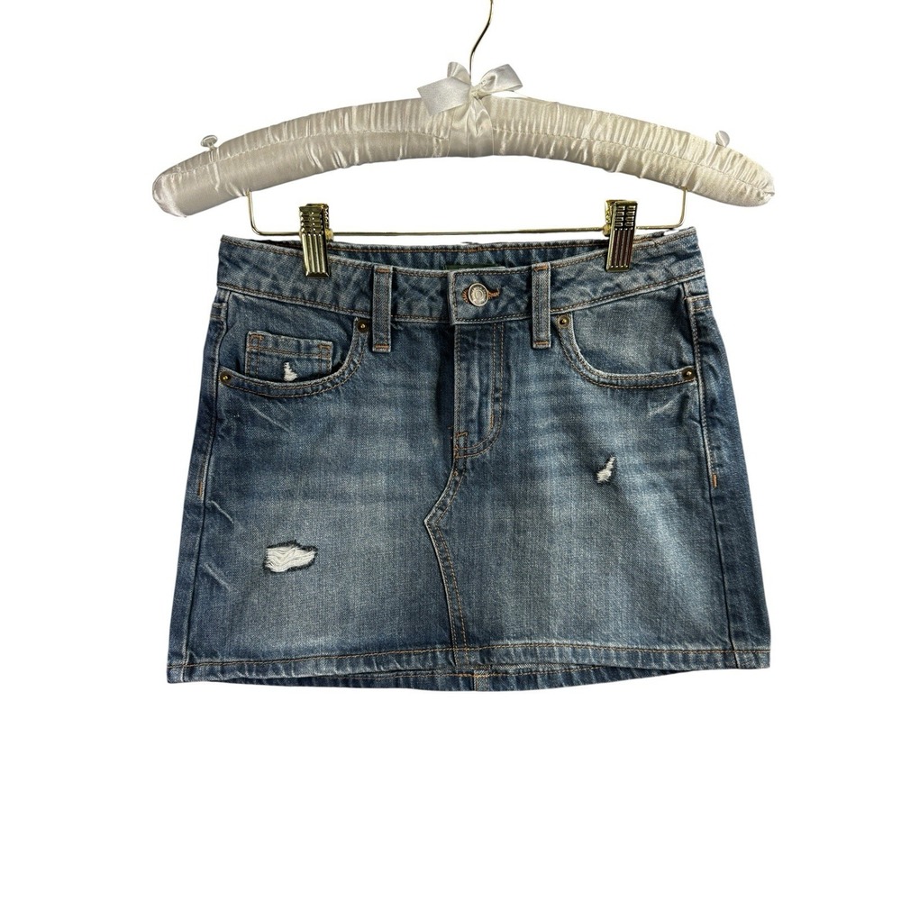 Wild Fable Denim Mini Skirt Womens 0 Distressed Sparrow Bird Embroidered Y2K - Picture 2 of 9